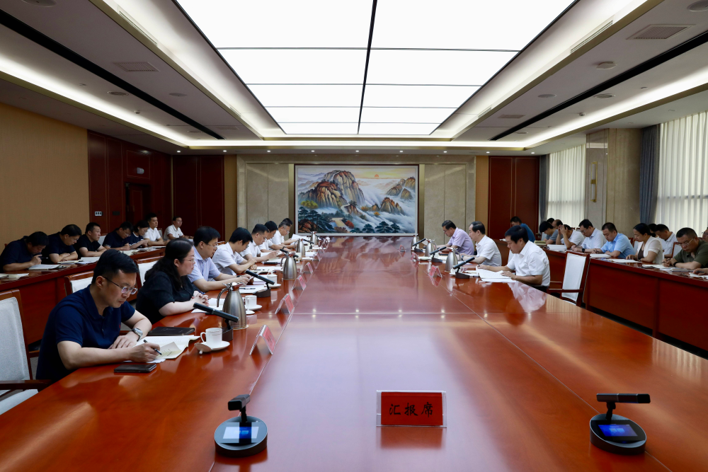 區委常委會召開會議 傳達學習習近平總書記重要講話精神